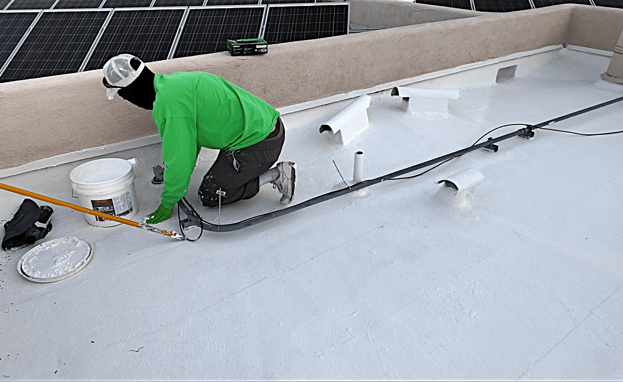 roofing company in tucson, doing roof coating