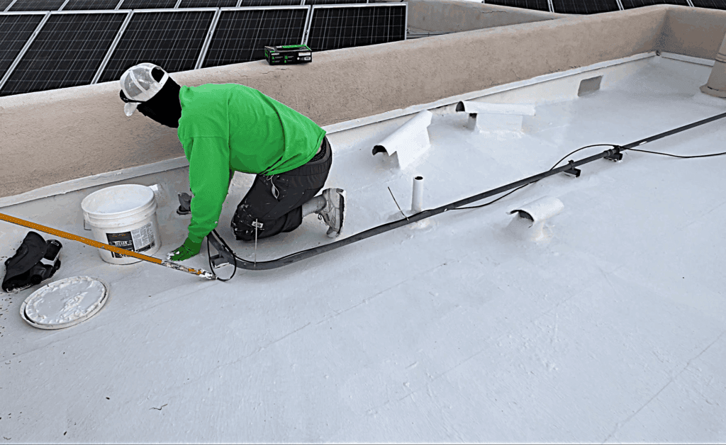 roofing company in tucson, doing roof coating